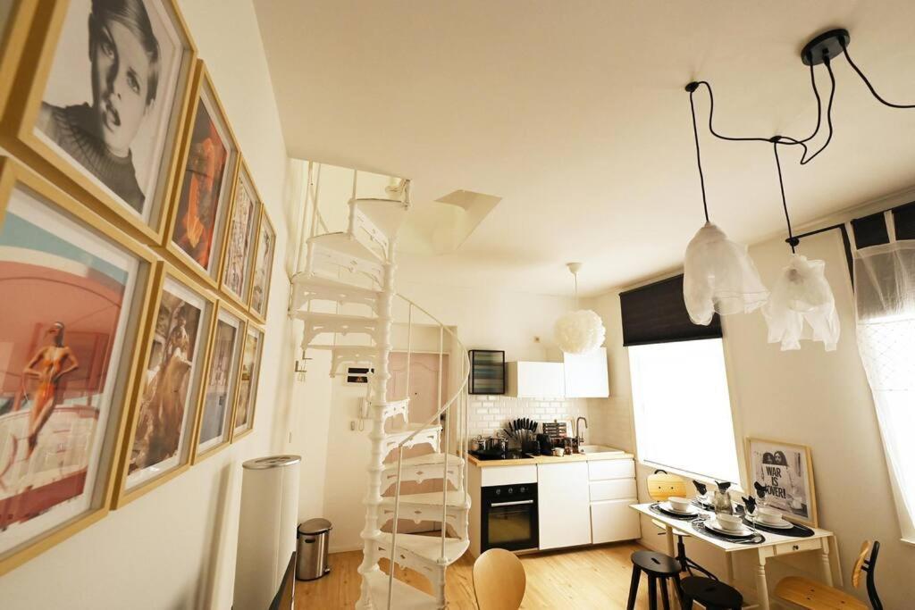 Stylish Duplex In The Heart Of Brussels Centre Apartment Екстериор снимка
