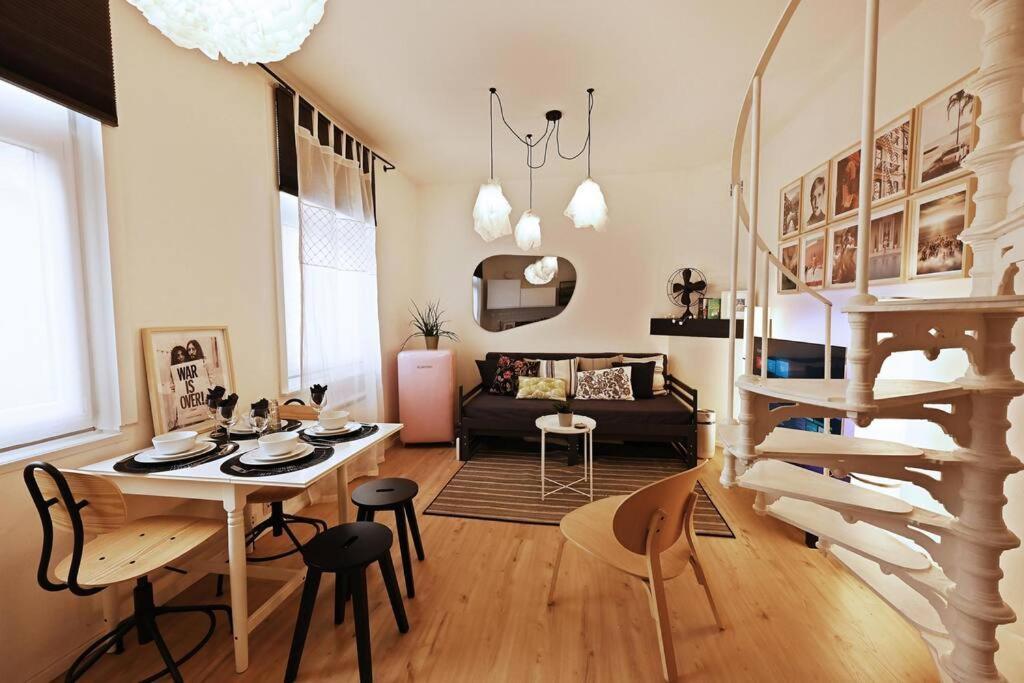 Stylish Duplex In The Heart Of Brussels Centre Apartment Екстериор снимка