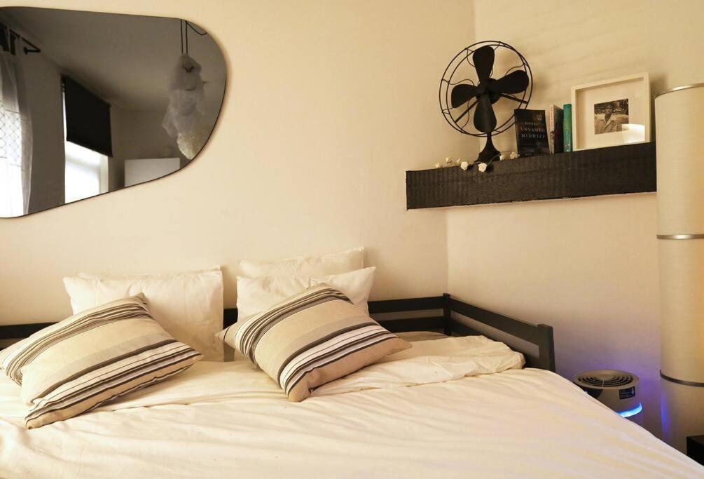 Stylish Duplex In The Heart Of Brussels Centre Apartment Екстериор снимка
